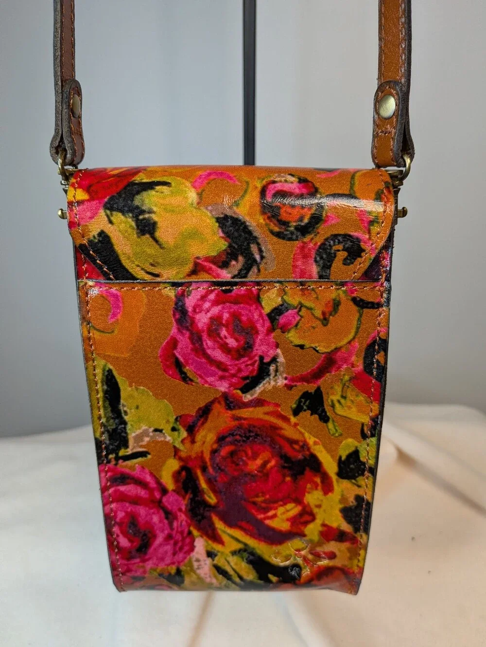 Patricia Nash Summer Roses Beet Leather Phone Crossbody